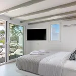 In Mykonos - 6 Bedroom - 1km From - Infinity Pool - Sunset View Vila *