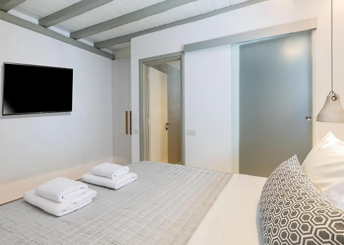 In Mykonos - 6 Bedroom - 1km From - Infinity Pool - Sunset View 别墅 Mykonos Town