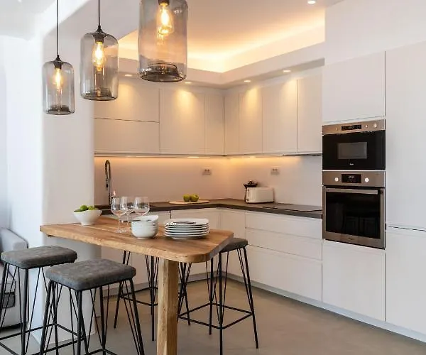 Βίλα In Mykonos - 6 Bedroom - 1km From - Infinity Pool - Sunset View *